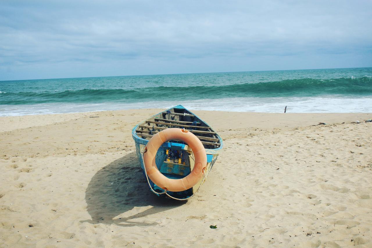 Atican Beach Hotel Lagos Bagian luar foto