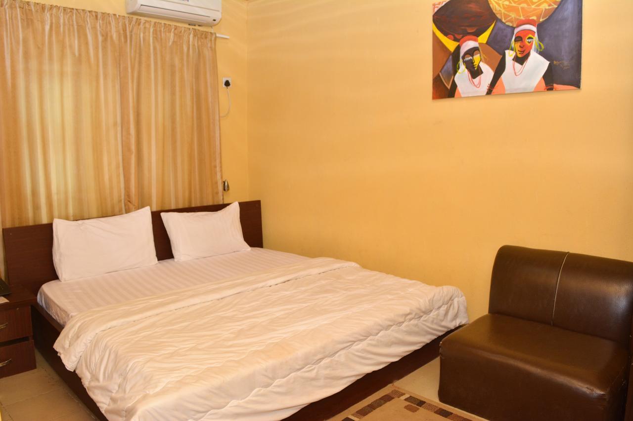 Atican Beach Hotel Lagos Bagian luar foto